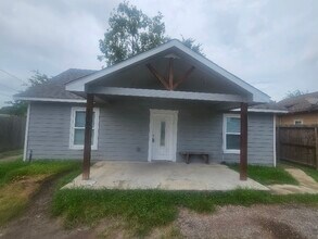 Building Photo - 7909 Brutus St