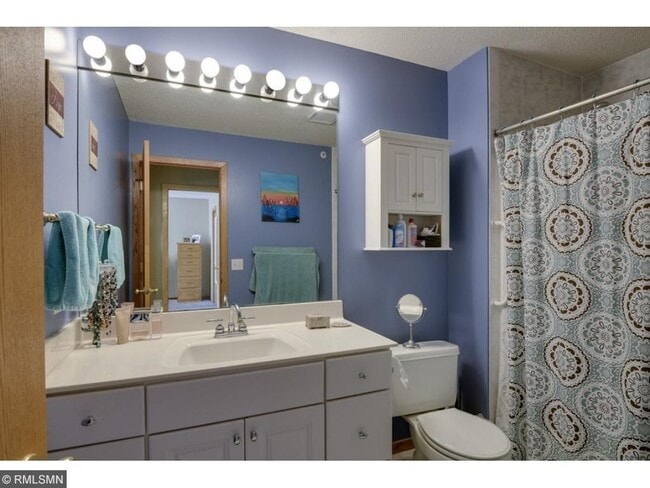 Foto del edificio - 2270 Ranchview Ln N