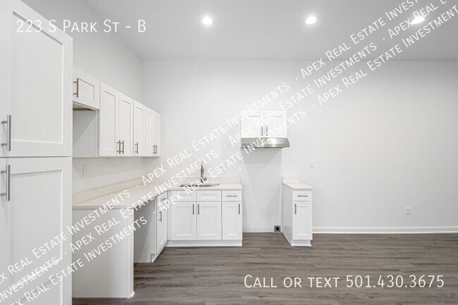 Foto del edificio - 223 S Park St