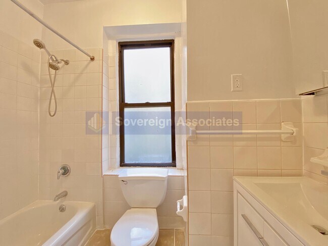 Foto del edificio - 935 St Nicholas Ave