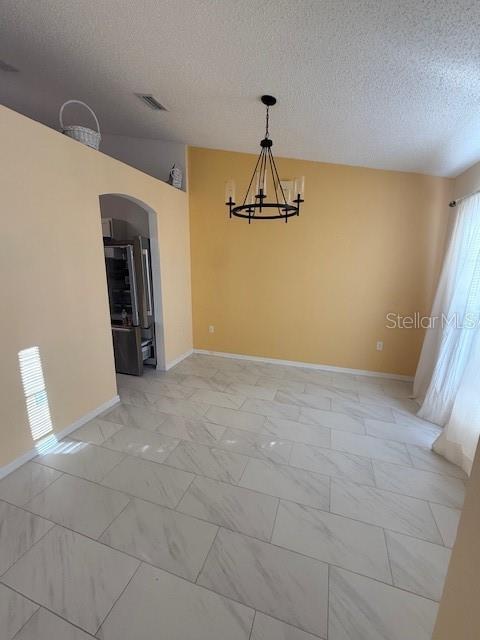 Foto del edificio - 41 Pershing Ln