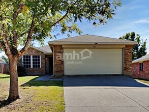 Building Photo - 1020 Chelsea Ln