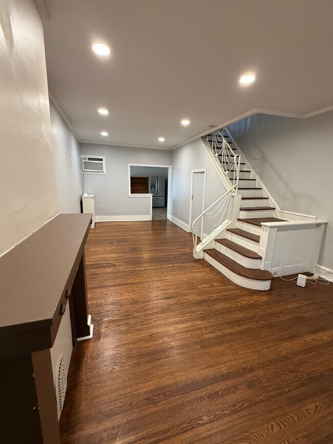 Foto del edificio - 3661 Jasper St