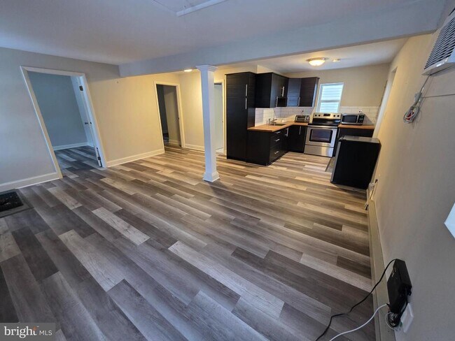 Foto del edificio - 13150 Glen Rd