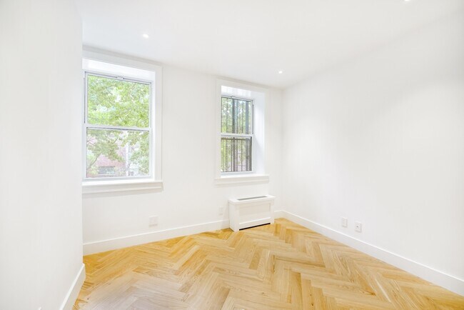 Building Photo - 67 Clifton Pl