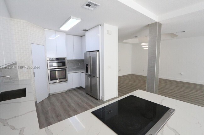 Foto del edificio - 7392 NW 112th Ct