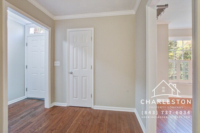 Foto del edificio - 978 Governors Rd