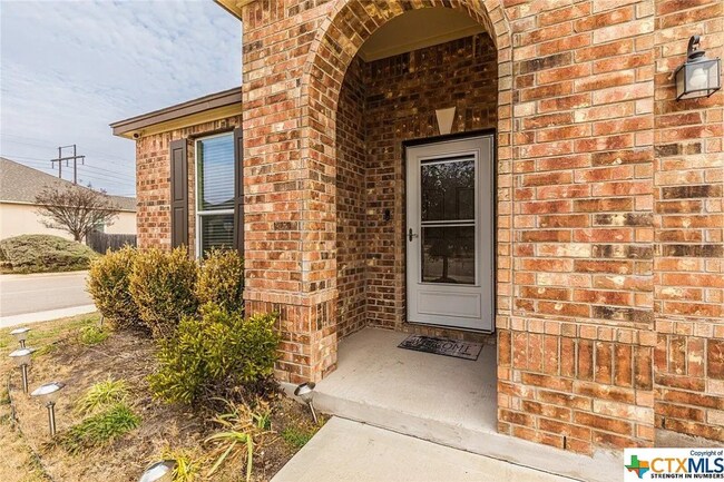 Building Photo - 9030 Lonesome Oak Drive