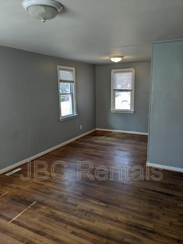 Building Photo - 308 Wright Ave