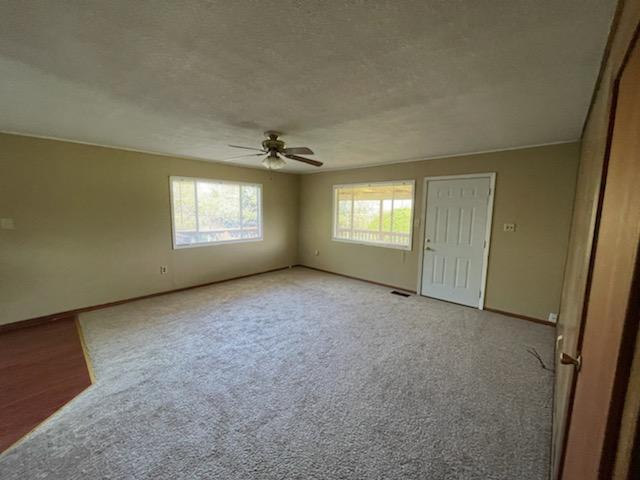 Foto del edificio - 403 S Vista Dr