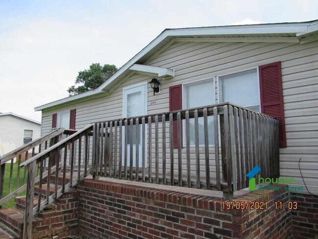Building Photo - 144 Sullivan Rd.