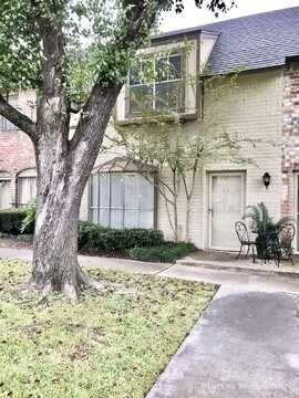 Primary Photo - Gorgeous 4/3 London Townhomes community