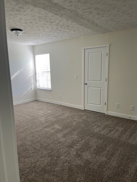 Foto del edificio - 3135 Brunswick Ct S