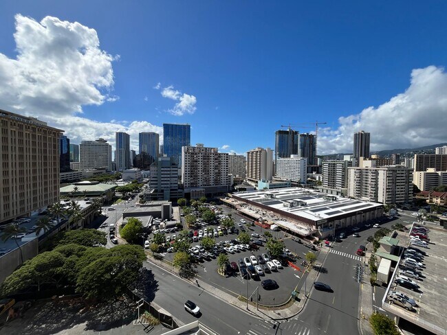 Building Photo - Kapiolani Manor (Honolulu) - RENOVATED - 1...