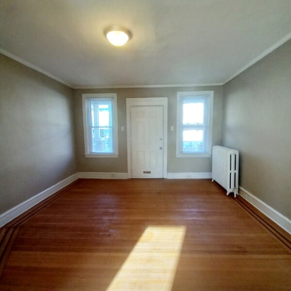 Building Photo - 178 W Annsbury St