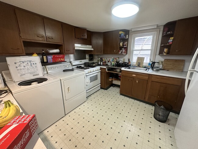 Building Photo - 111 S Titus Ave