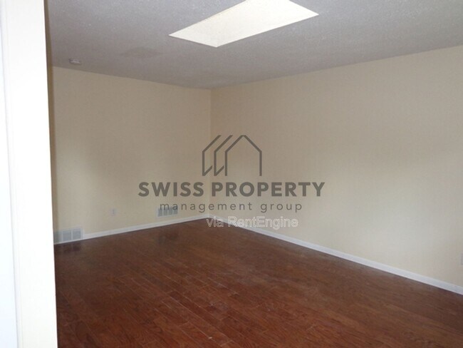 Foto del edificio - 2514 Lipton Rd