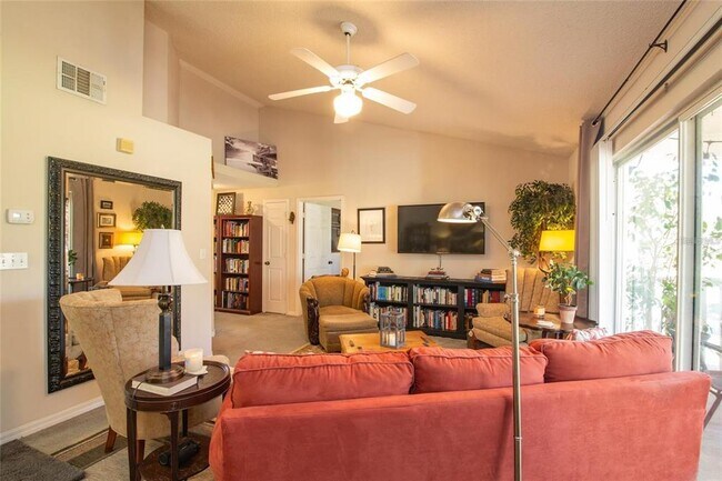 Foto del edificio - 10000 SW 52nd Ave