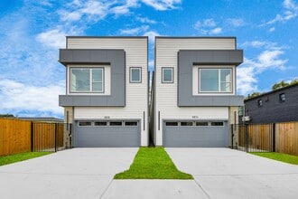 Building Photo - 6814 Del Rio St