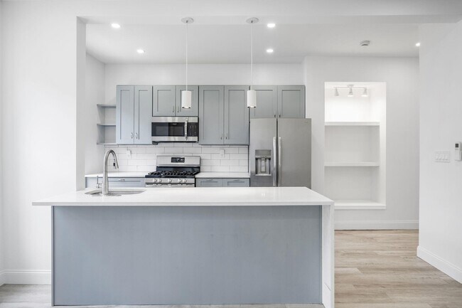Foto del edificio - 71-52 68th St