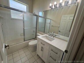 Building Photo - 981 NW Tuscany Dr