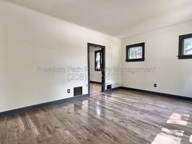 Foto del edificio - 912 N C St