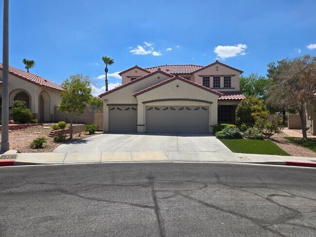 Foto del edificio - A Fabulous 3 Bedroom Home in Seven Hills