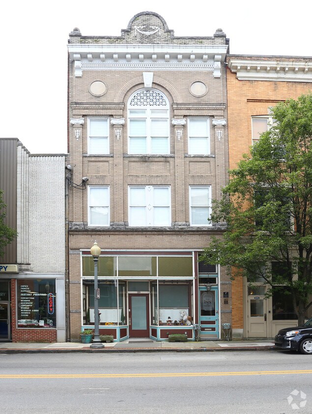 Foto del edificio - 118 Campbell Ave SW
