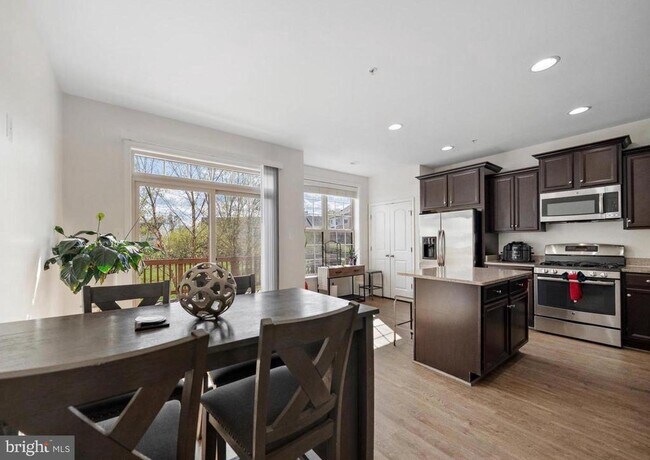 Building Photo - 1133 Carinoso Cir