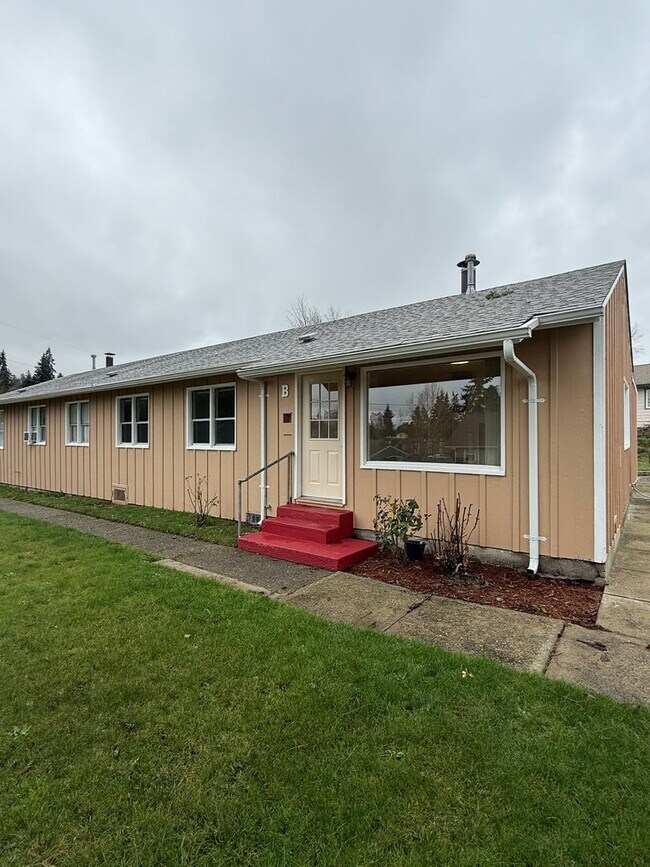 Foto del edificio - Duplex unit close to Olympic College.