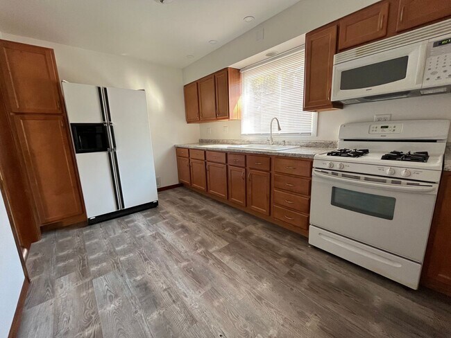 Foto del edificio - 3 Bedroom Homes available in Rockford
