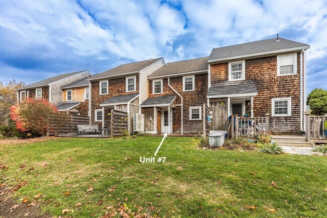 Foto del edificio - 1275 Maplewood Ave