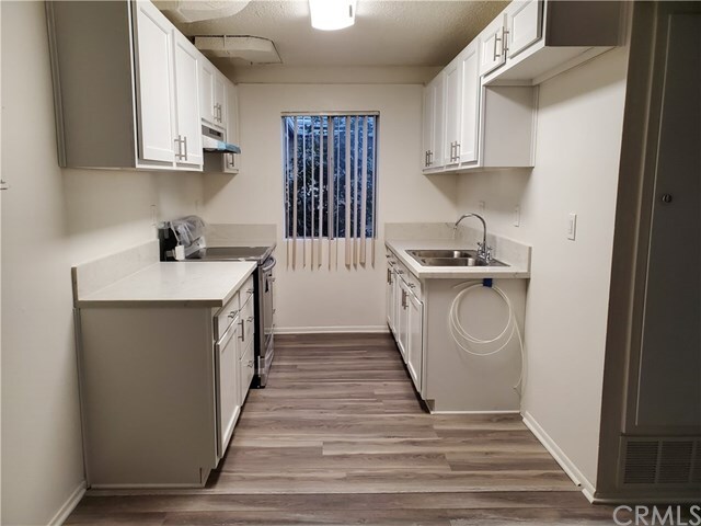 Foto del edificio - 14561 Del Amo Ave