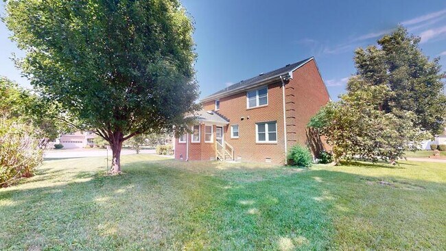 Foto del edificio - 1073 Heatherwood Dr