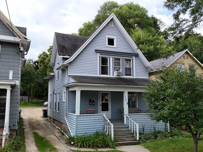 Building Photo - 1119 Emerald St