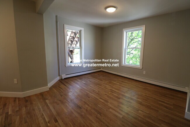 Foto del edificio - 535 E 8th St