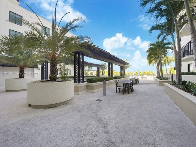 Building Photo - 1300 Ponce de Leon Blvd