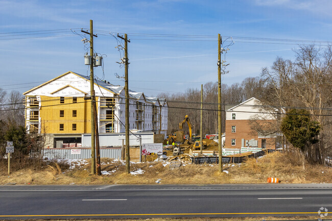 2.2.22 - Gateway at Peerless Apartments & Townhomes