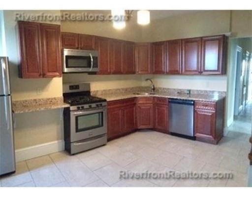 Primary Photo - 182 L St