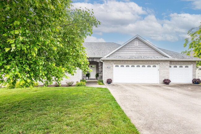Building Photo - 3702 Timber Run Dr