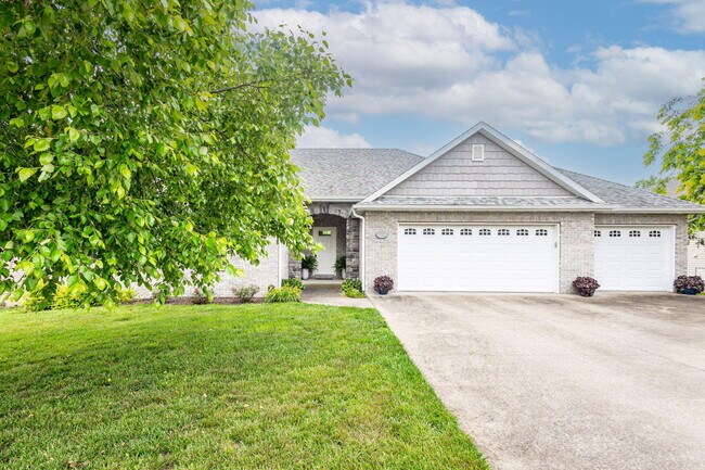 Foto del edificio - 3702 Timber Run Dr