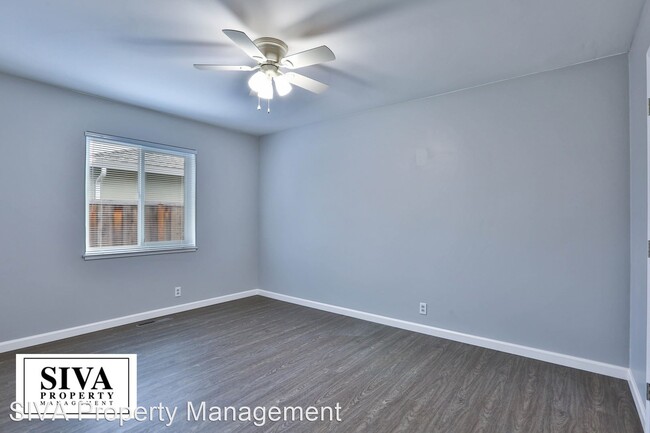 Building Photo - 2 br, 1 bath House - 2890 Union Ave - Duplex