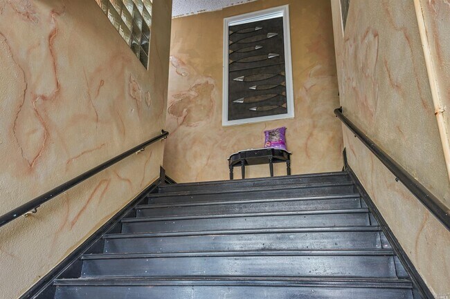 Foto del edificio - 902 Marin St