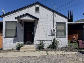 Building Photo - 1112 Barberry Ln