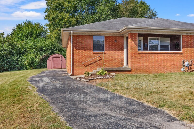 4033 Victoria Way, Lexington, KY 40515 Condo for Rent in Lexington