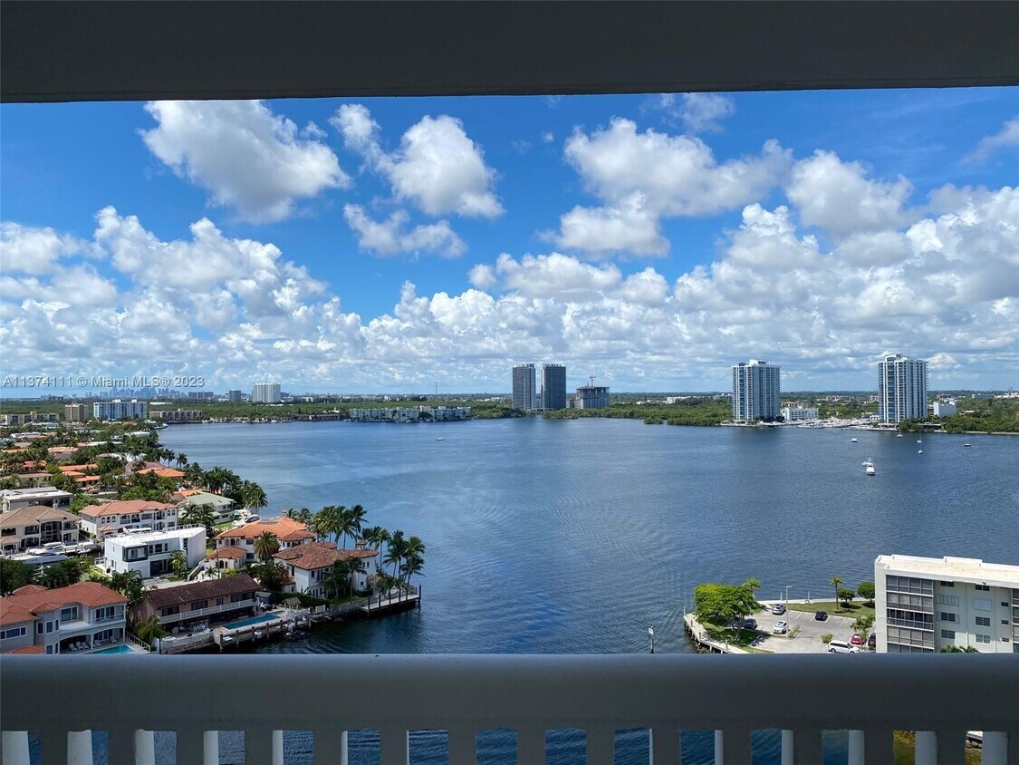 1000 E Island Blvd Unit 1711, Aventura, FL 33160 Condo for Rent in