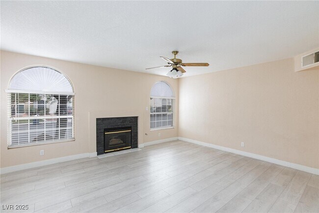 Building Photo - 7922 Lonette Ave