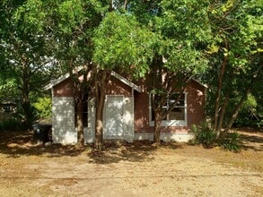 Building Photo - 1107 S Old Temple Rd