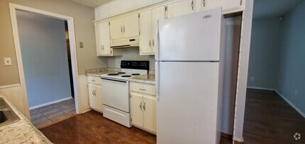 Building Photo - 4304 N Pottenger Ave