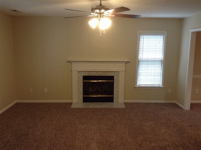 Foto del edificio - 4493 Alexander Hill Ct